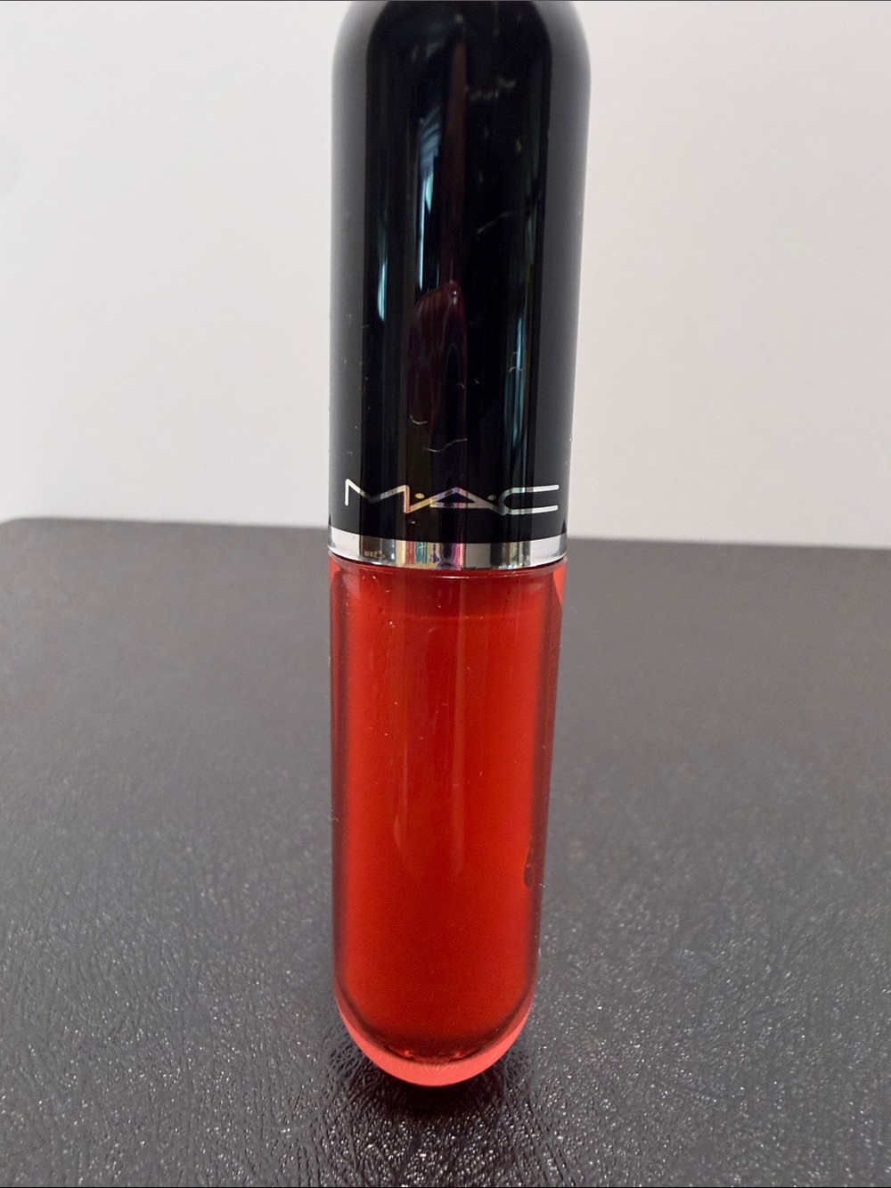 MAC Cosmetics lip gloss 938 traffic